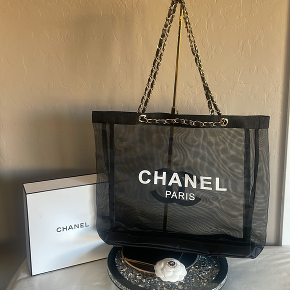 Brand New GWP CHANEL mesh tote and baby pouch - Picture 5 of 17